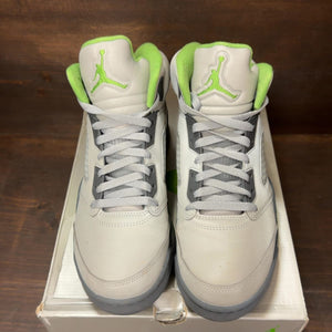 Jordan 5 Retro Green Bean (2022) Size 9 (Pre-Owned) - tag
