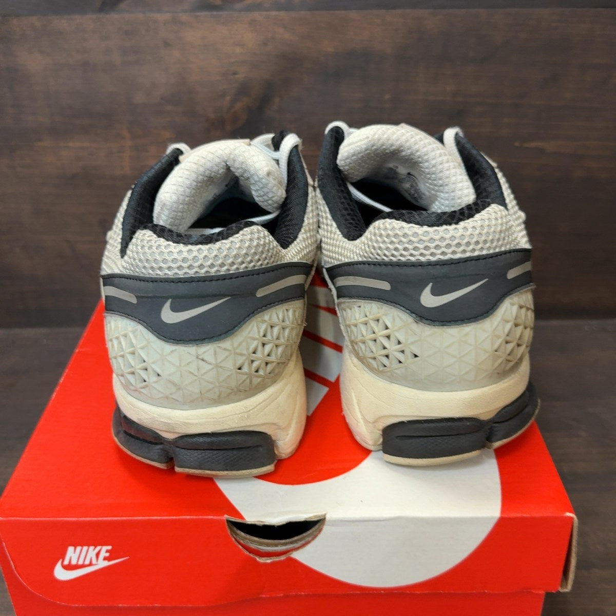 Nike Zoom Vomero 5 Supersonic Light Bone Black Size 12 (Pre-Owned)