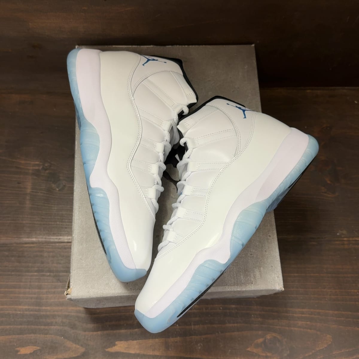 Jordan 11 Retro Legend Blue (2024) Size 11.5 - back