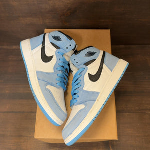 Jordan 1 Retro High OG University Blue (GS) Size 7Y (Pre-Owned) - Image 2
