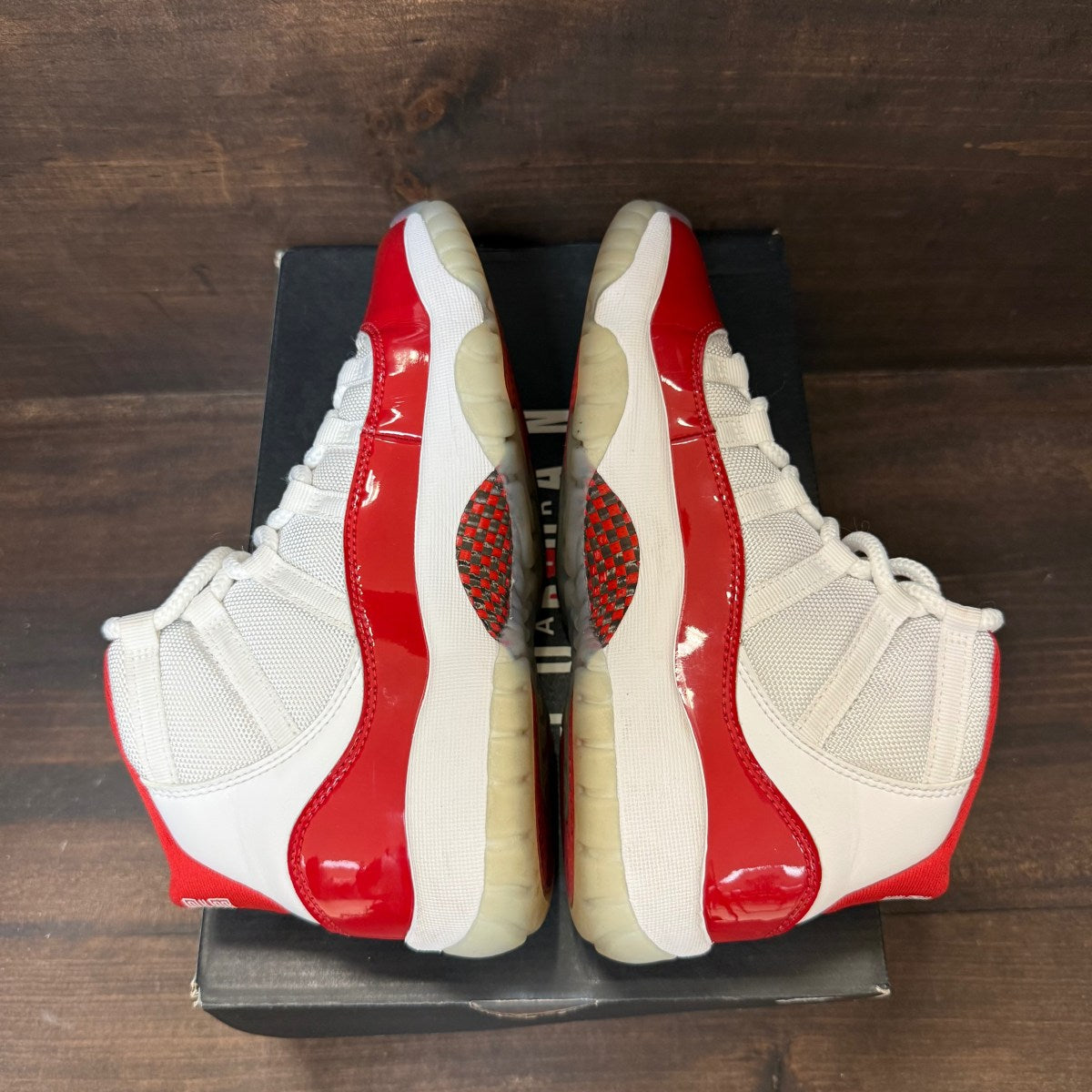 Jordan 11 Retro Cherry (2022) (GS) - Image 4