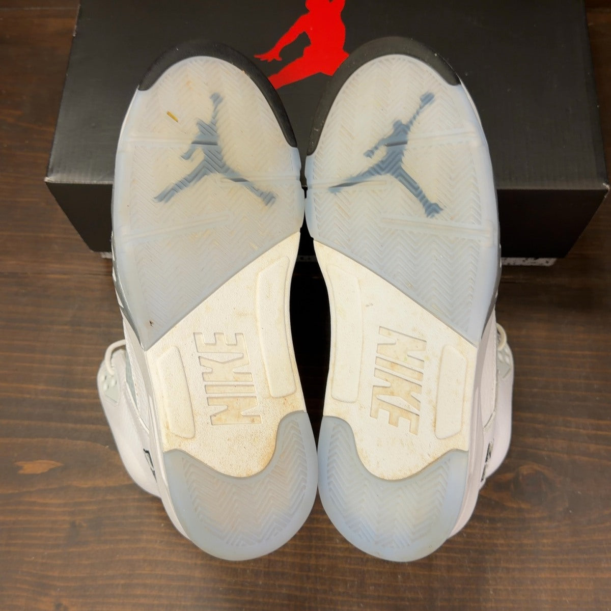 Jordan 5 Retro White Metallic (2026) - Image 6