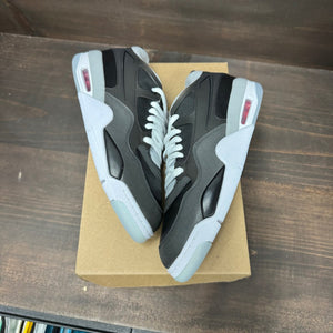 Jordan 4 RM Black Metallic Size 10 - Image 2