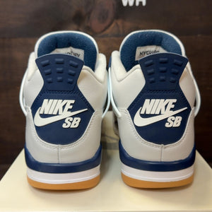 Jordan 4 Retro SB Navy Size 6.5 (Pre-Owned)