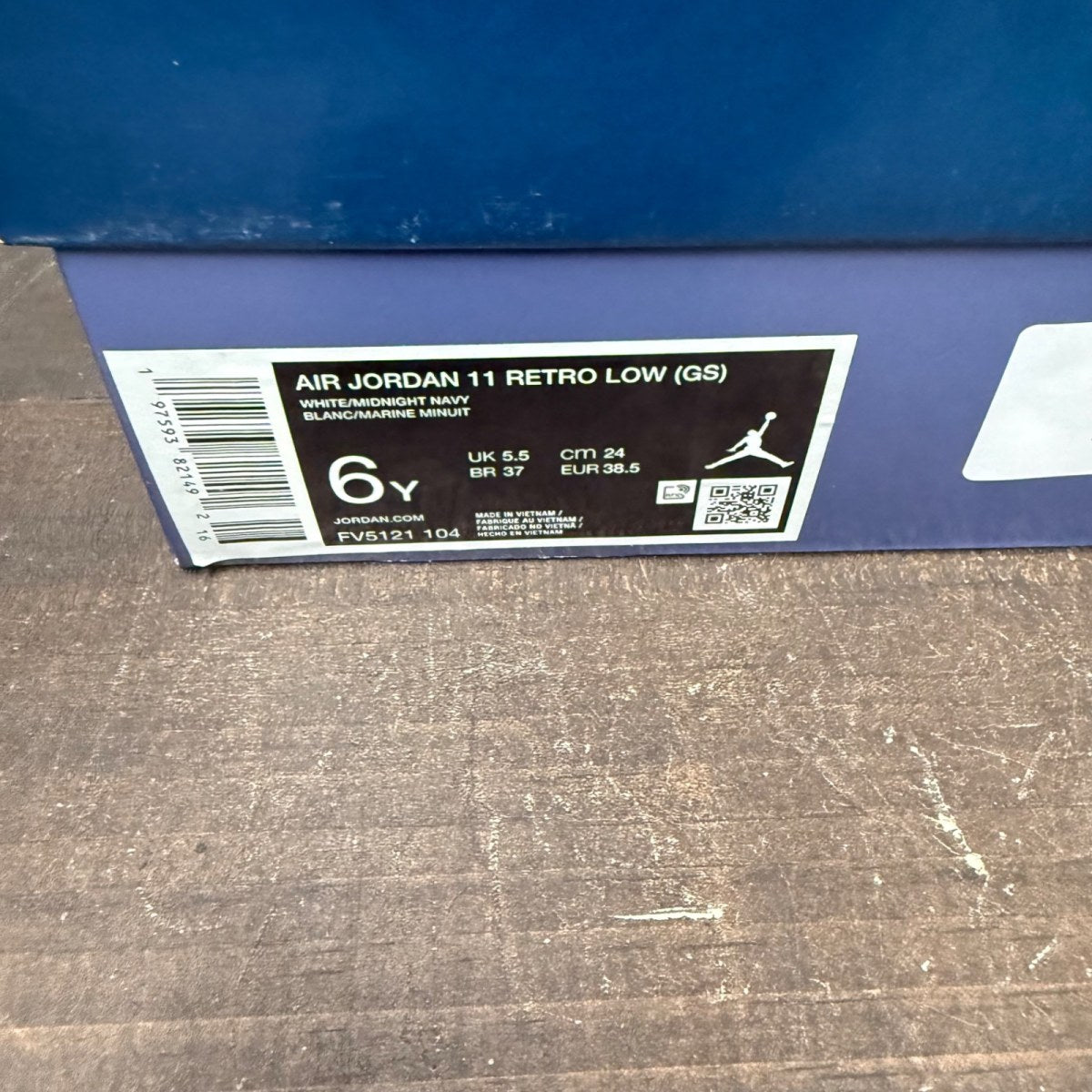 Jordan 11 Retro Low Diffused Blue (GS) - Image 7