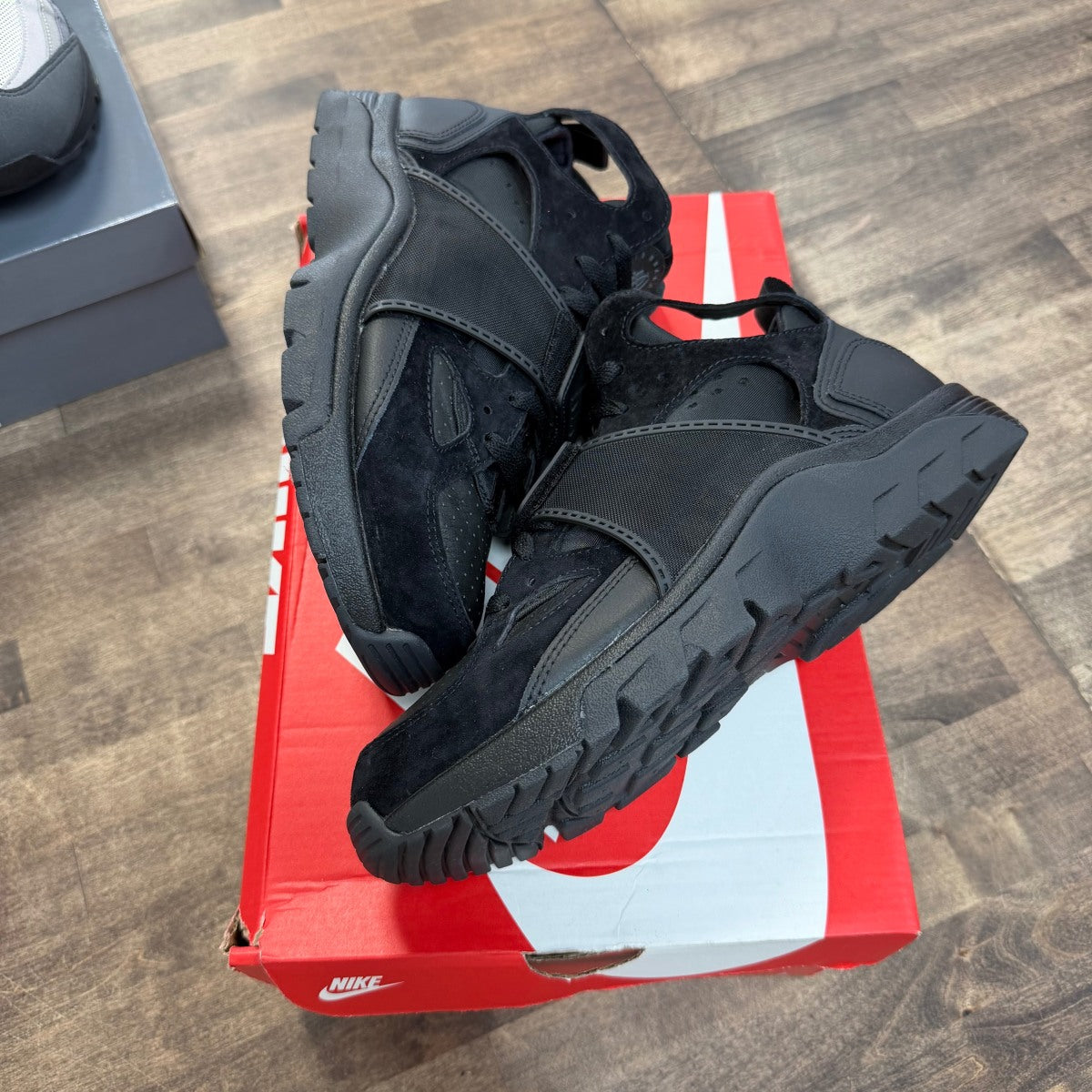 Nike Air Trainer Huarache Triple Black - Image 1