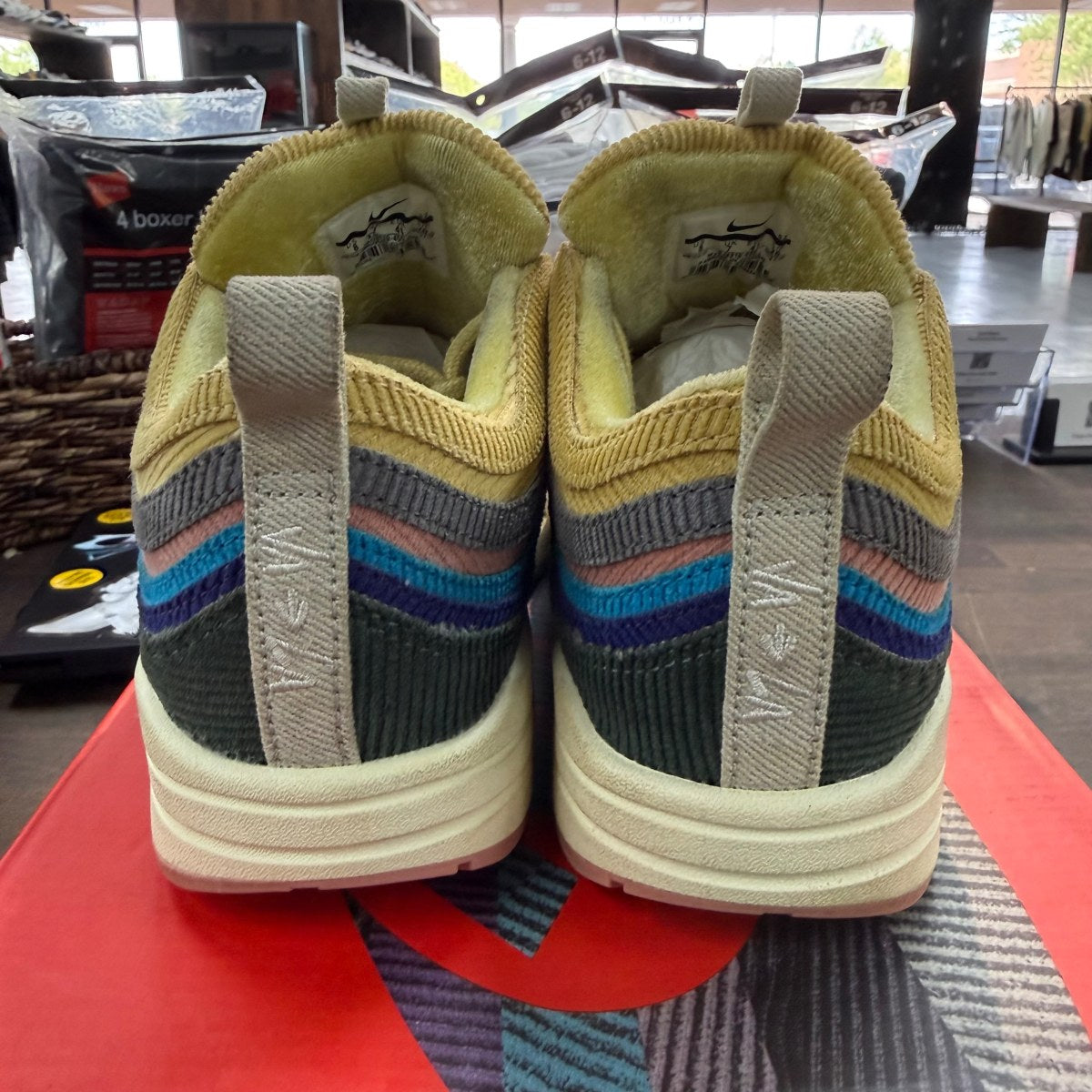 Nike Air Max 1/97 Sean Wotherspoon (Extra Lace Set Only) Size 8 (Pre-Owned) - Image 4