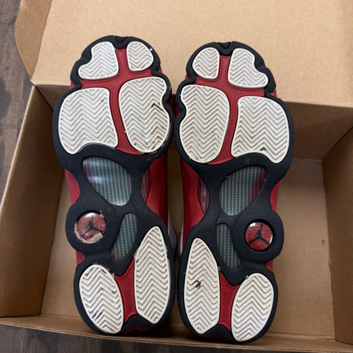 Jordan 13 Retro OG Chicago (2017) (GS) Size 6.5Y (Pre-Owned) - Image 5