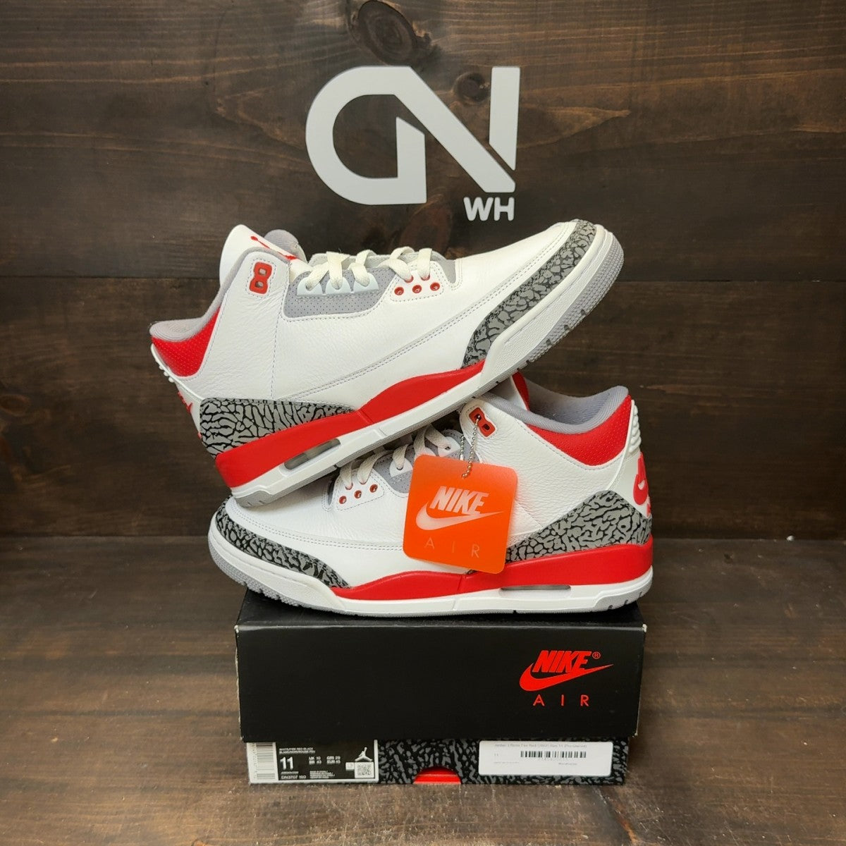 Jordan 3 Retro Fire Red (2022) - Image 1