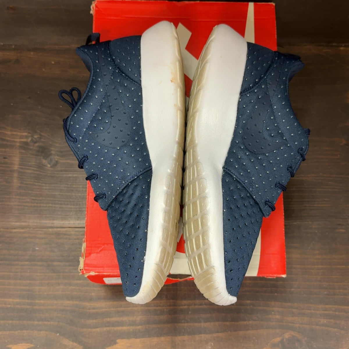 Nike Roshe One Obsidian/Wolf Grey Size 10 (Pre-Owned) - Image 4