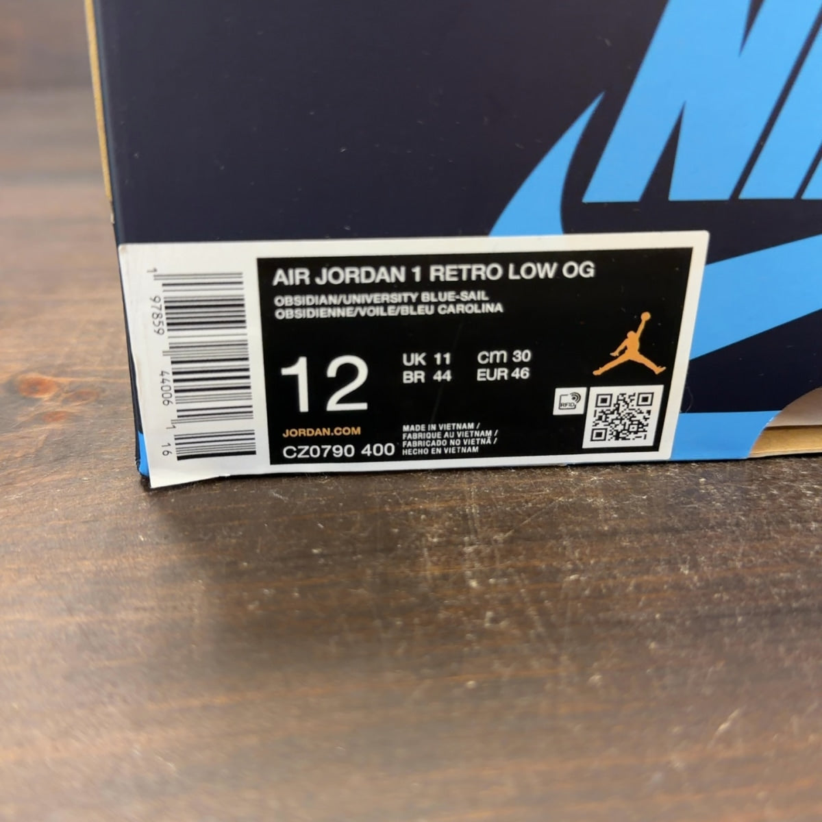 Jordan 1 Low OG Obsidian UNC - Image 8