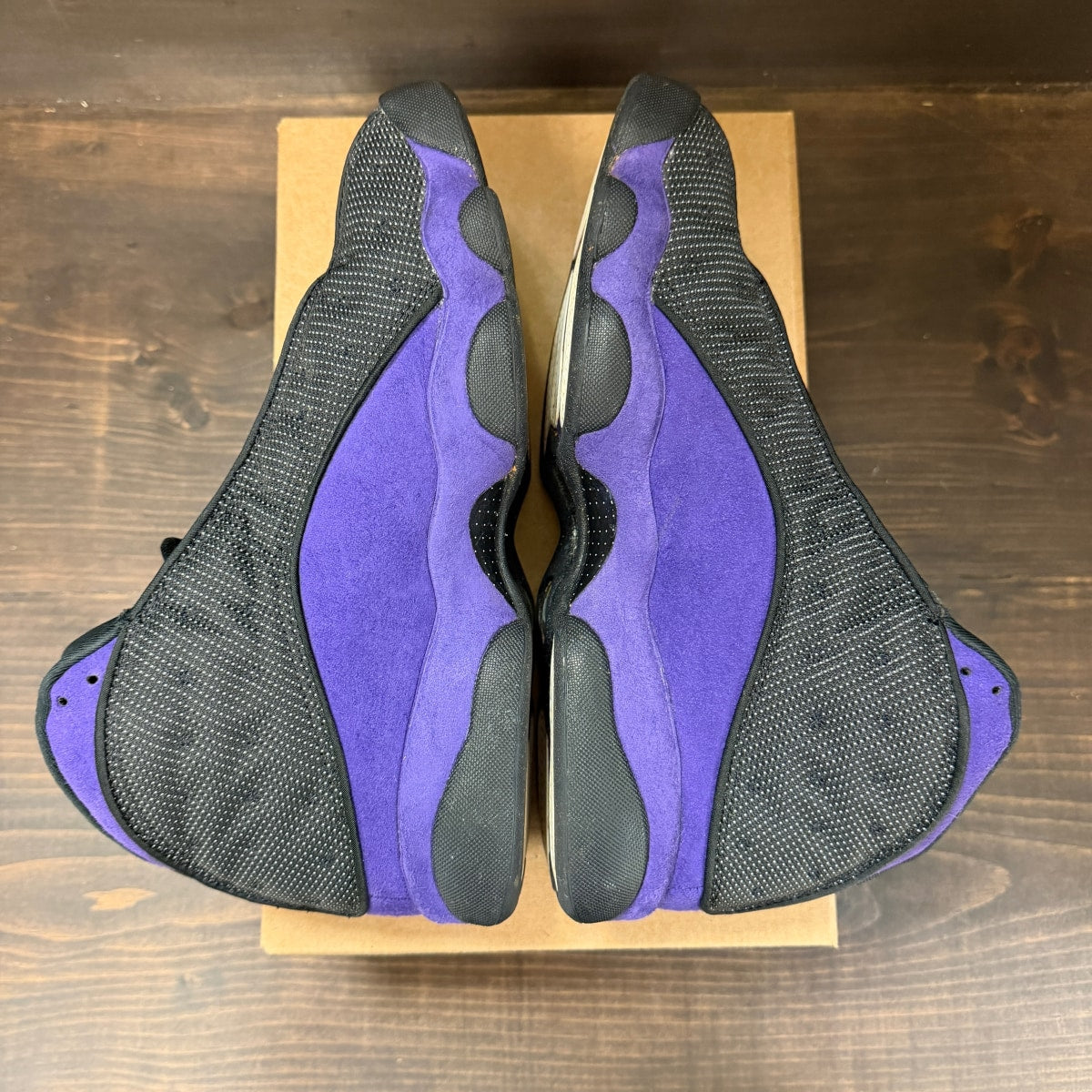 Jordan 13 Retro Court Purple Size 10 (Pre-Owned) - Image 5
