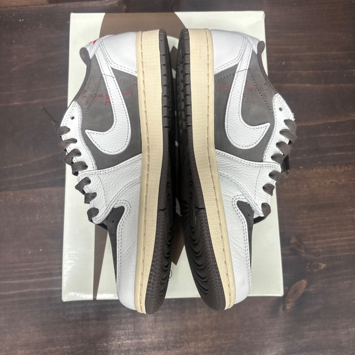 Jordan 1 Retro Low OG SP Travis Scott Reverse Mocha - Image 4