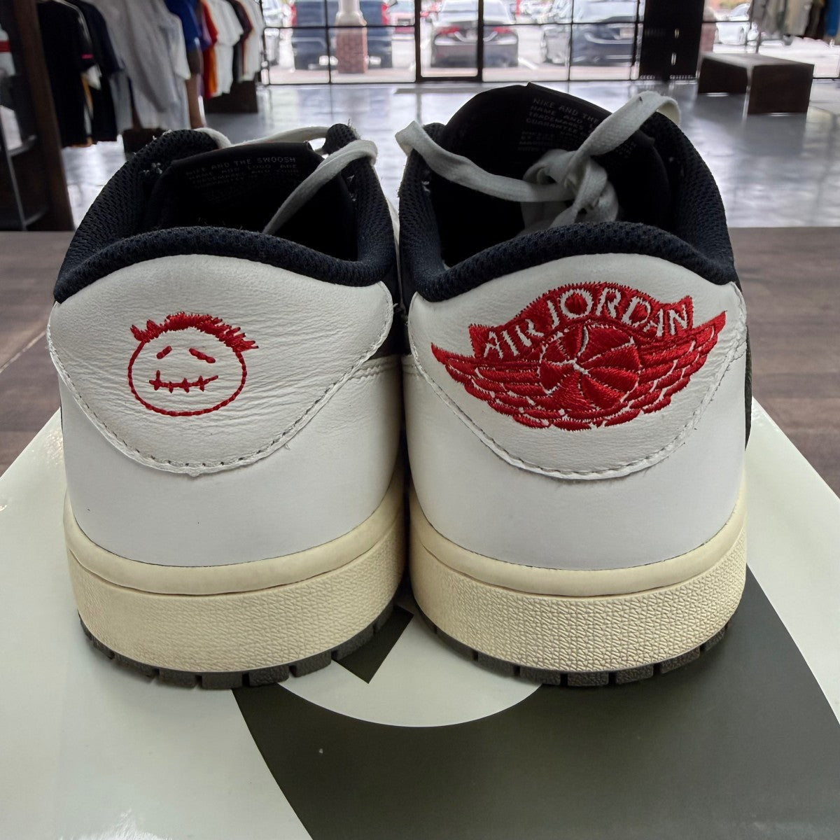 Jordan 1 Retro Low OG SP Travis Scott Olive (Women's) - Image 4