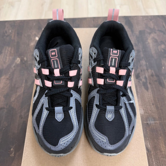 New Balance 9060 Moonbeam Vintage Rose Lime Size 5.5 (Pre-Owned) - Image 2