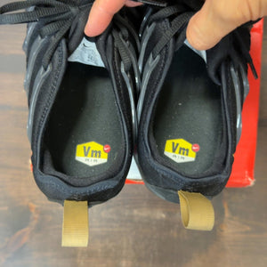 Nike Air VaporMax Plus Black Metallic Gold Anthracite - Image 5