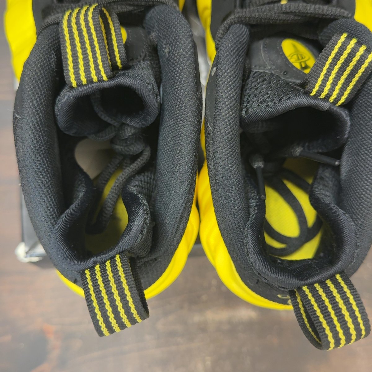 Nike Air Foamposite One Wu-Tang Optic Yellow Size 10 (Pre-Owned) - aux