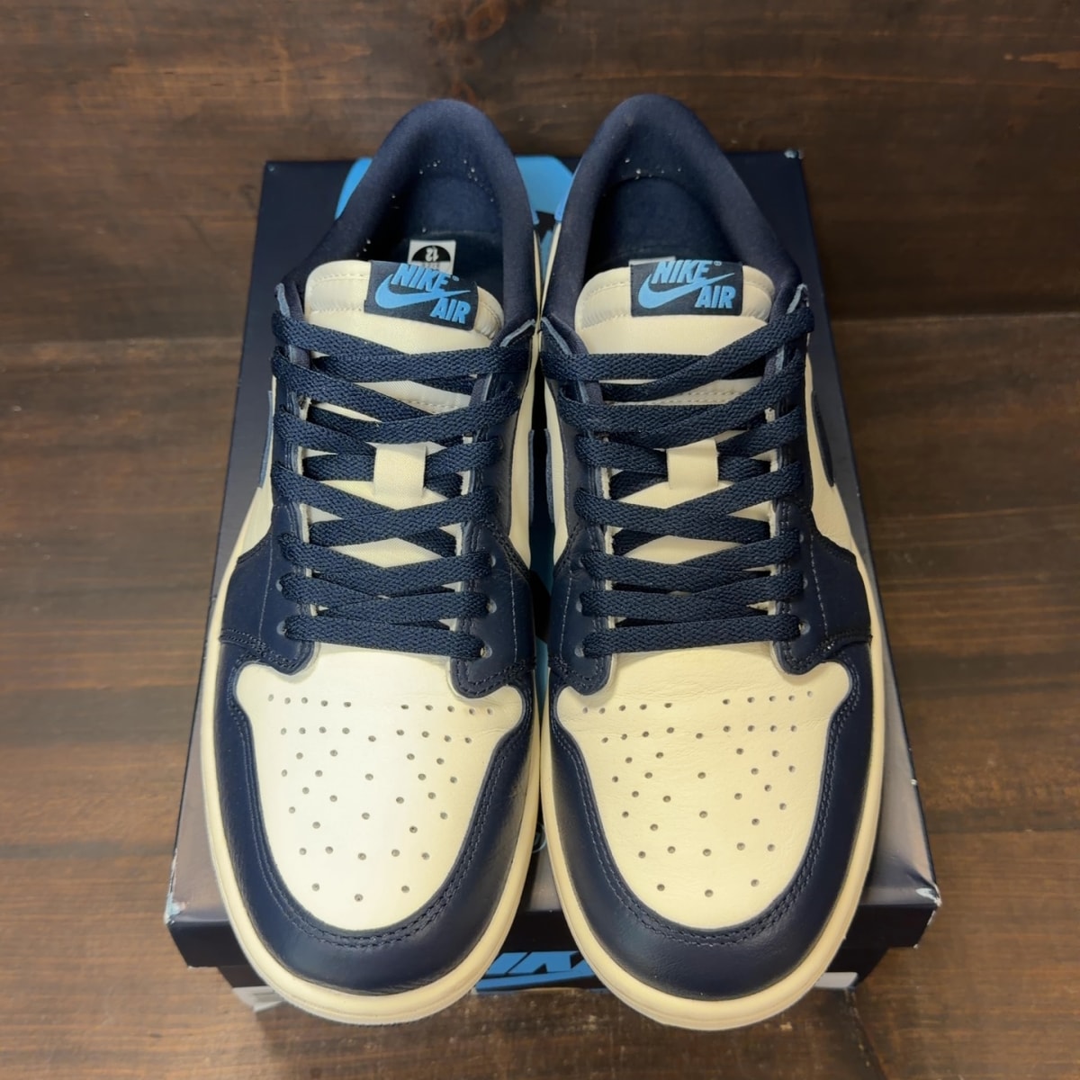 Jordan 1 Low OG Obsidian UNC - Image 3