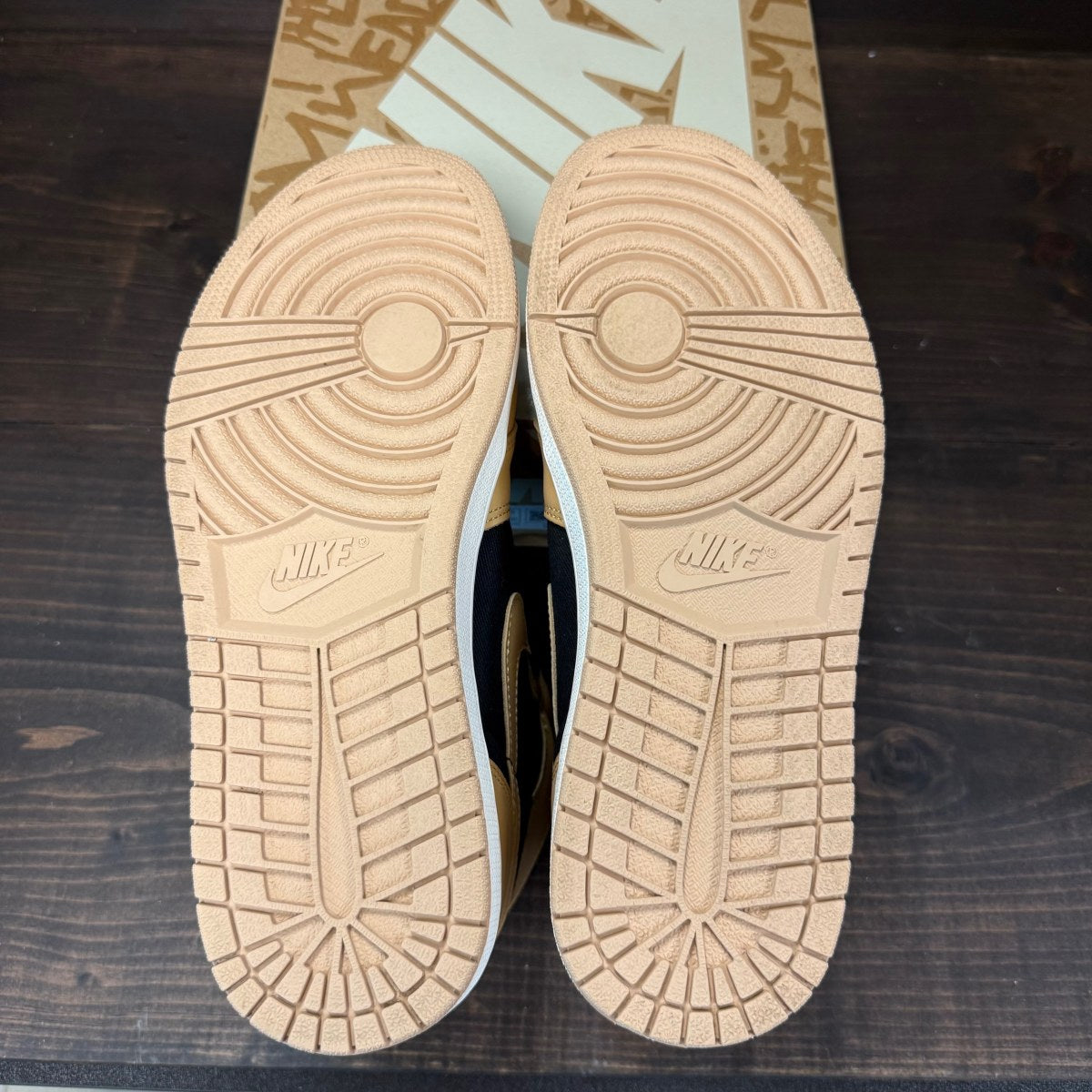 Jordan 1 Retro High OG Heirloom - Image 6