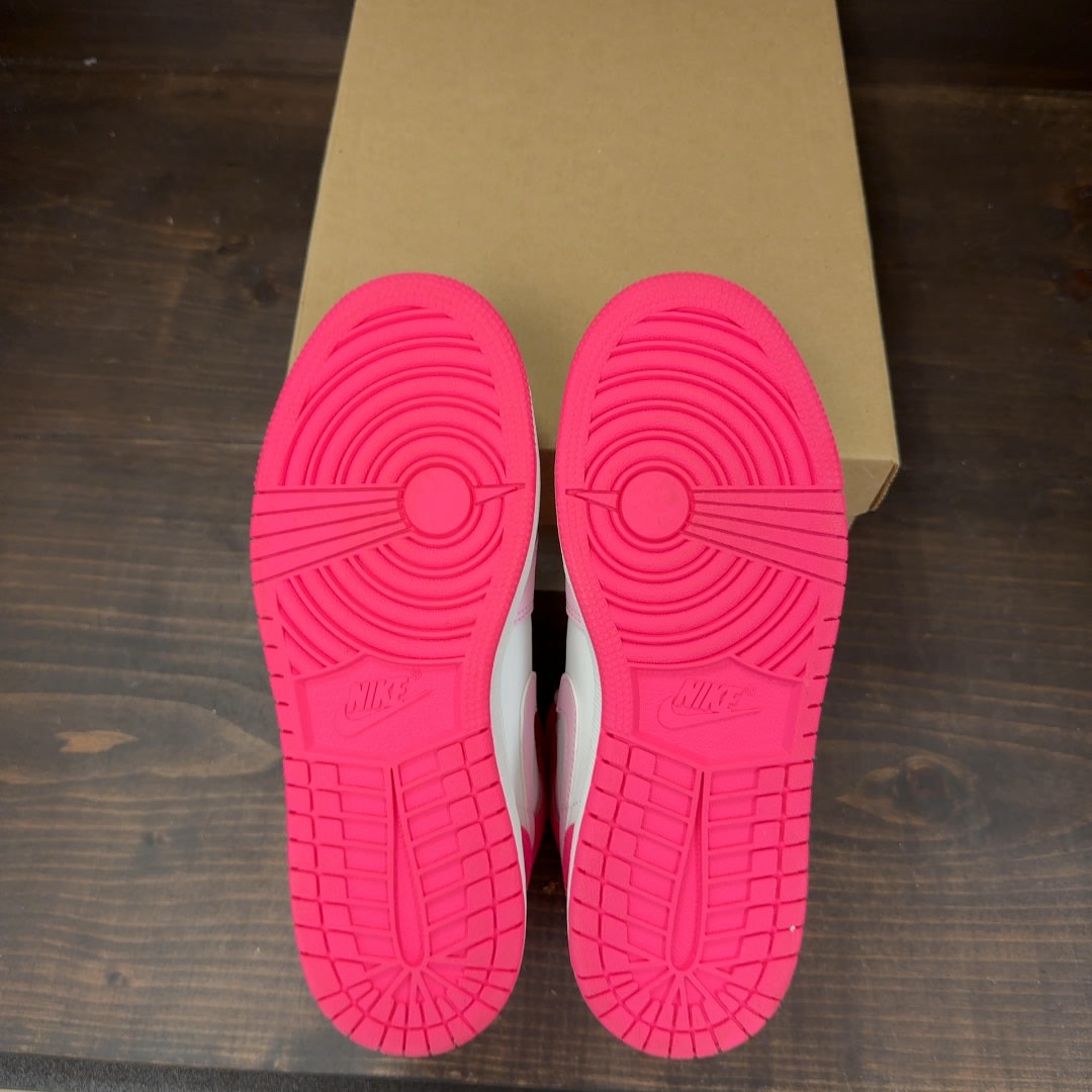 Barbie Pink Jordan 1 Mid (GS) Size 4.5Y (Pre-Owned) - Image 6