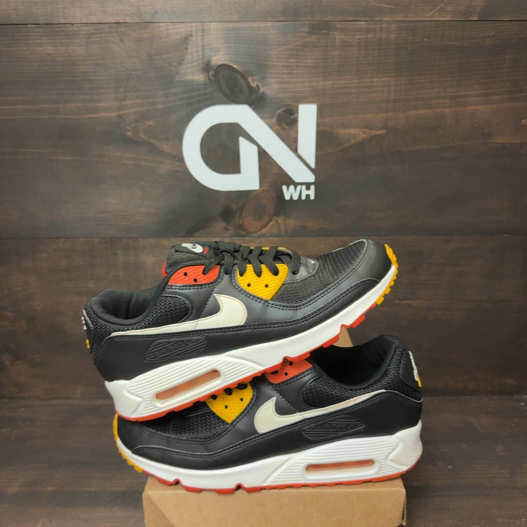 Nike Air Max 90 Raygun Size 9 (Pre-Owned) - Image 1