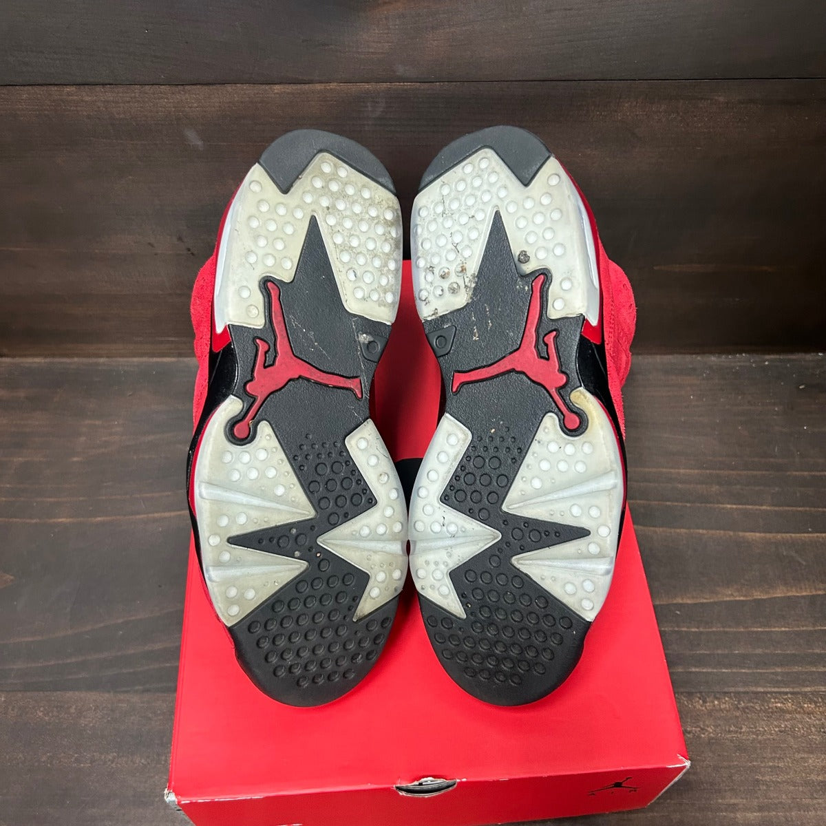 Jordan 6 Retro Toro Bravo Size 8 (Pre-Owned) - Image 6