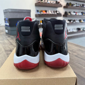 Jordan 11 Retro Playoffs Bred (2019) Size 9 (Pre-Owned) - Image 4