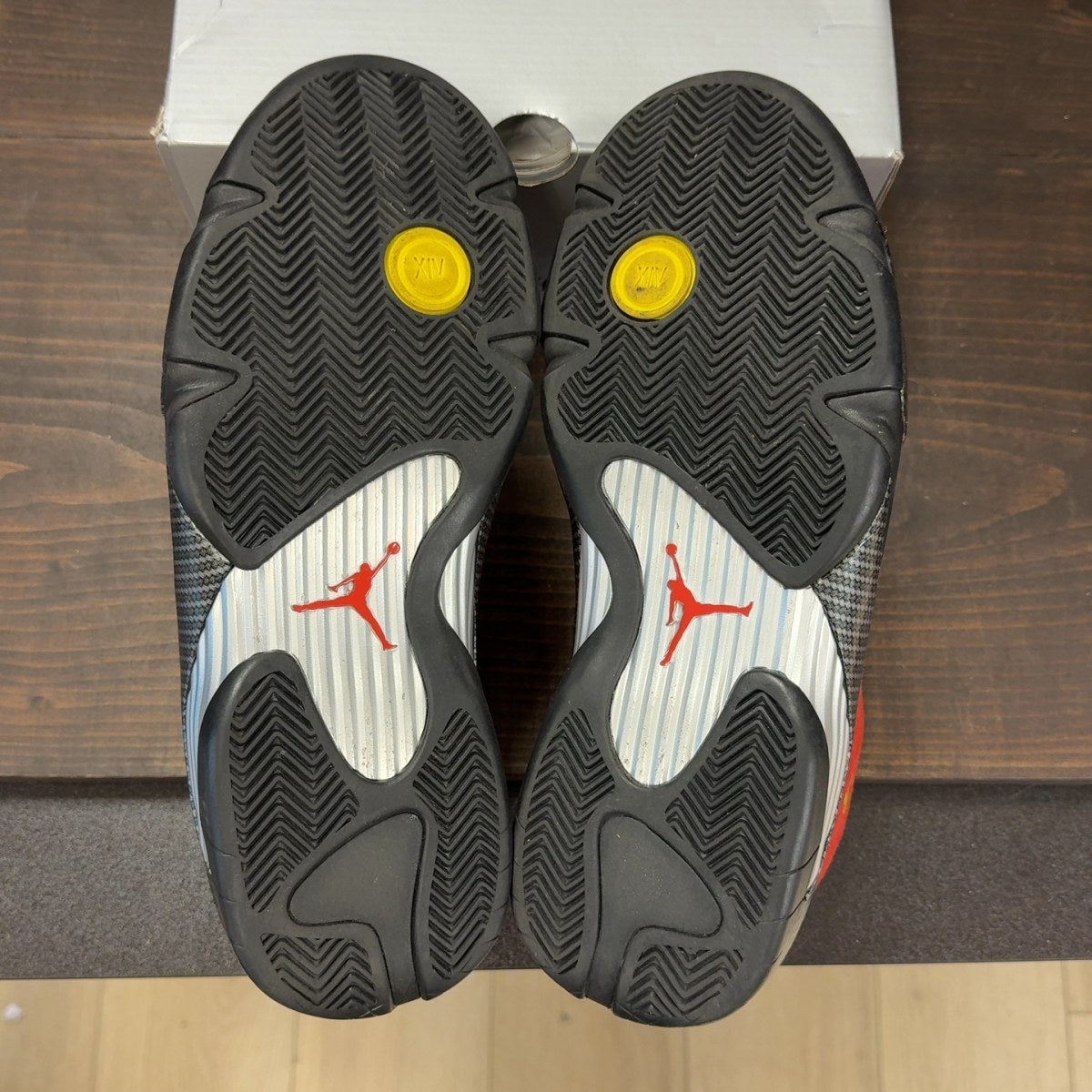 Jordan 14 Retro Ferrari (2025) - Image 8