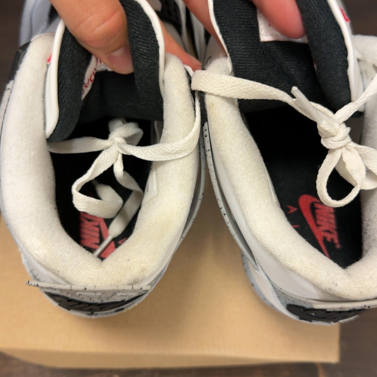 Jordan 4 Retro White Cement (2025) Size 8 (Pre-Owned) - Image 6