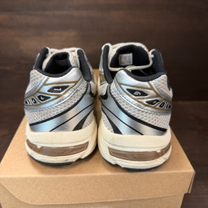 ASICS Gel-1130 White Clay Canyon Size 9.5 (Pre-Owned) - Image 4