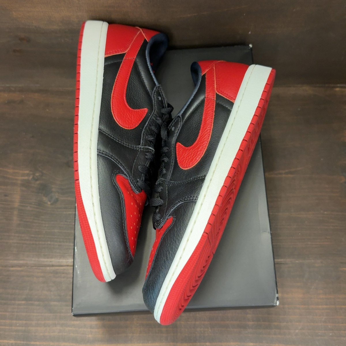 Jordan 1 Retro Low OG Banned - Image 2