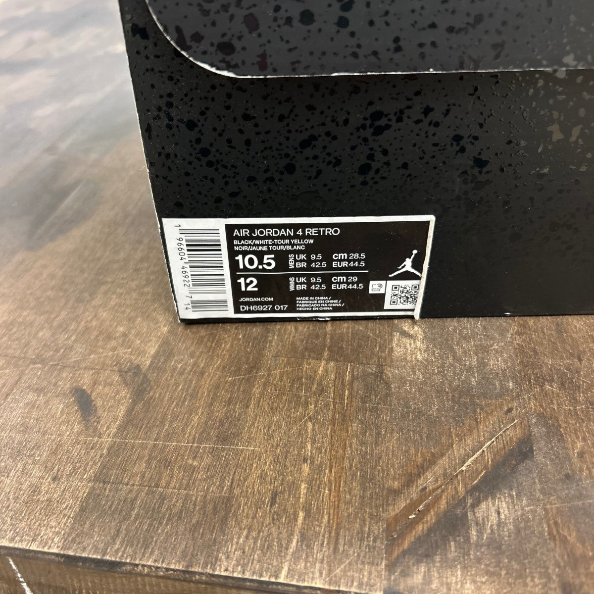 Jordan 4 Retro Thunder (2023) - Image 6