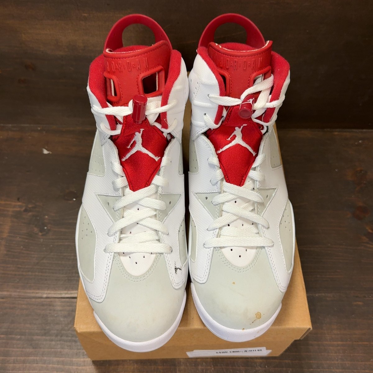 Jordan 6 Retro Alternate Hare Size 11 (Pre-Owned) - tag