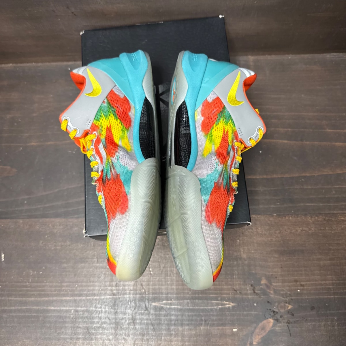Nike Kobe 8 Protro Venice Beach (2024) (GS) Size 7Y (Pre-Owned) - side