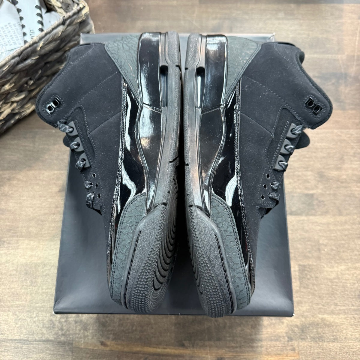 Jordan 3 Retro Black Cat (2025) - Image 2