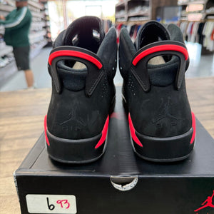Jordan 6 Retro Infrared Black (2014) Size 8 (Pre-Owned) - Image 4