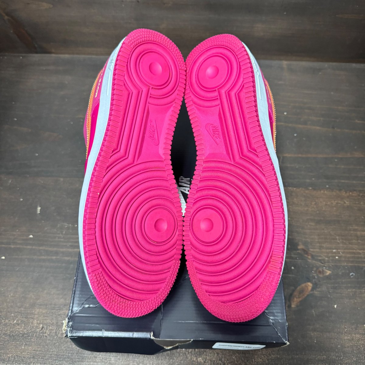 Nike Air Force 1 Low World Tour Size 10 (Pre-Owned) - box