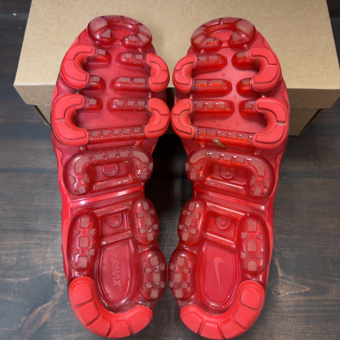 Nike Air VaporMax Plus Triple Red Size 11 (Pre-Owned) - Image 6