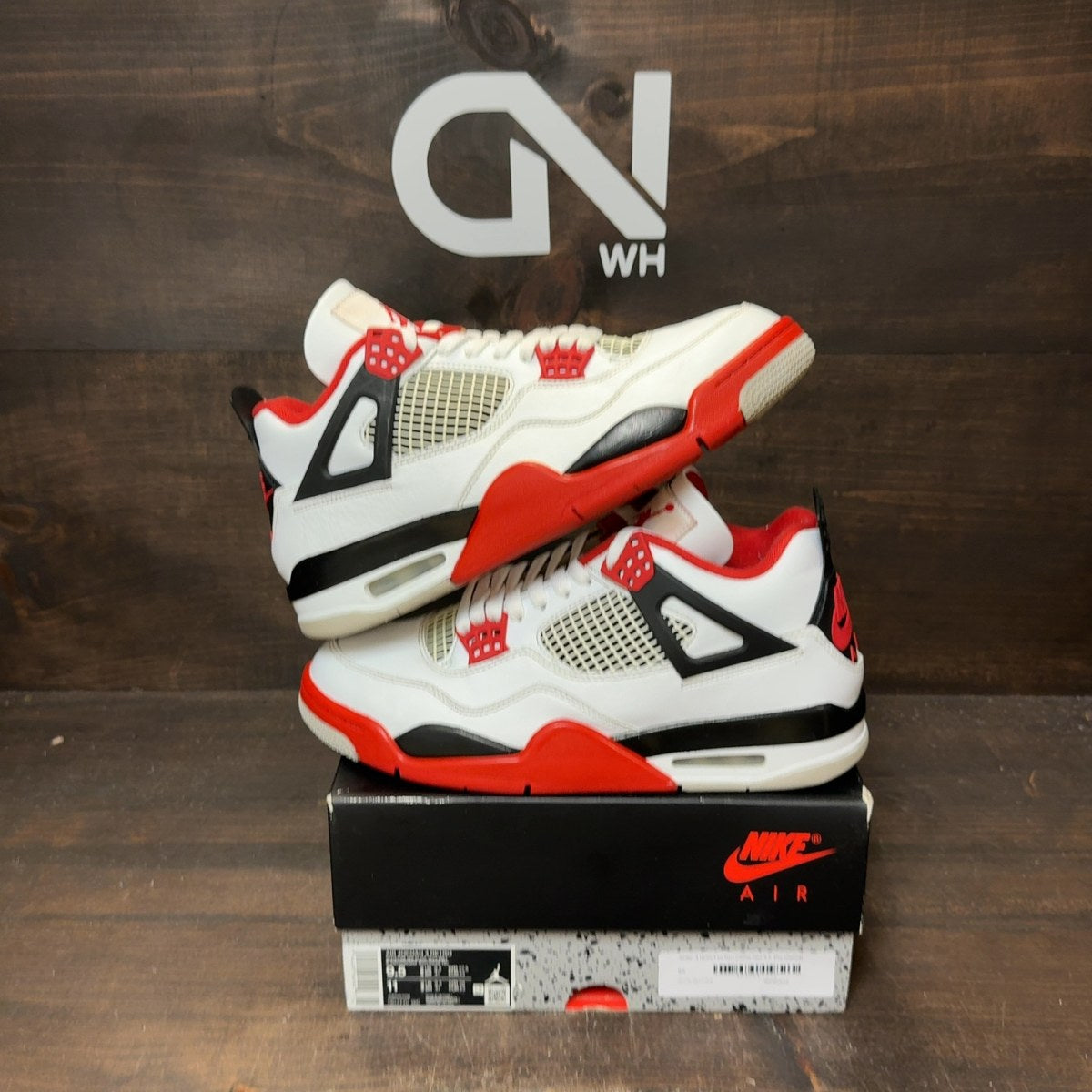 Jordan 4 Retro Fire Red (2020) - Image 1
