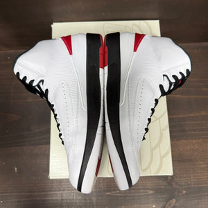 Jordan 2 Retro OG Chicago (2022) - Image 3