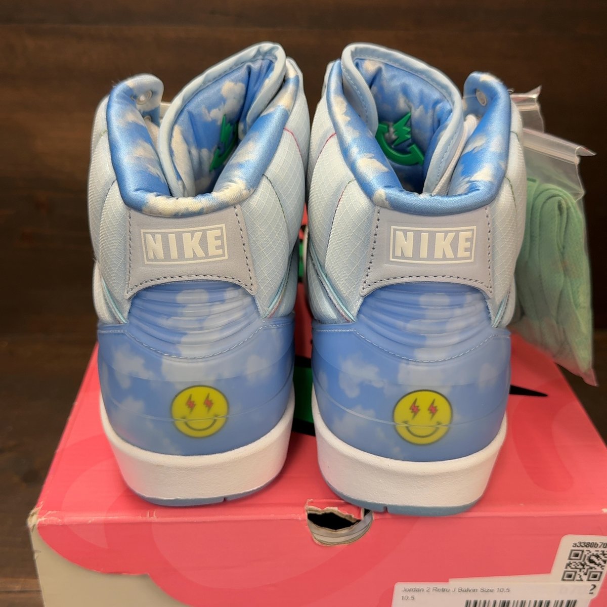 Jordan 2 Retro J Balvin Size 10.5 - aux