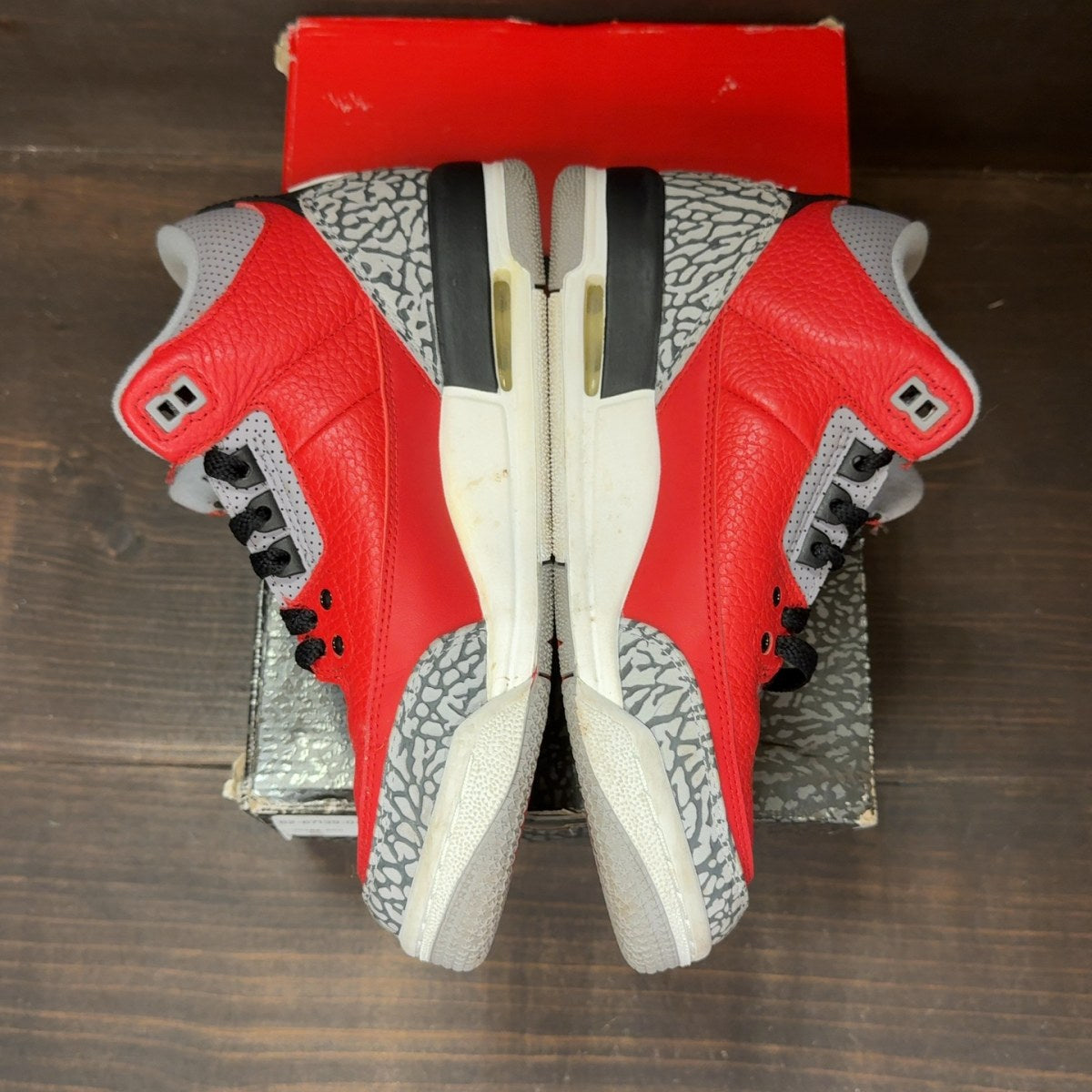 Jordan 3 Retro SE Fire Red (GS) Size 5.5Y (Pre-Owned) - aux