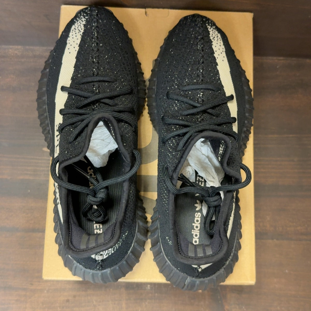 adidas Yeezy Boost 350 V2 Core Black White Size 8.5 (Pre-Owned)