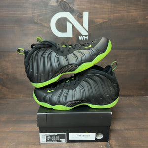Nike Air Foamposite One Black Volt - Image 1