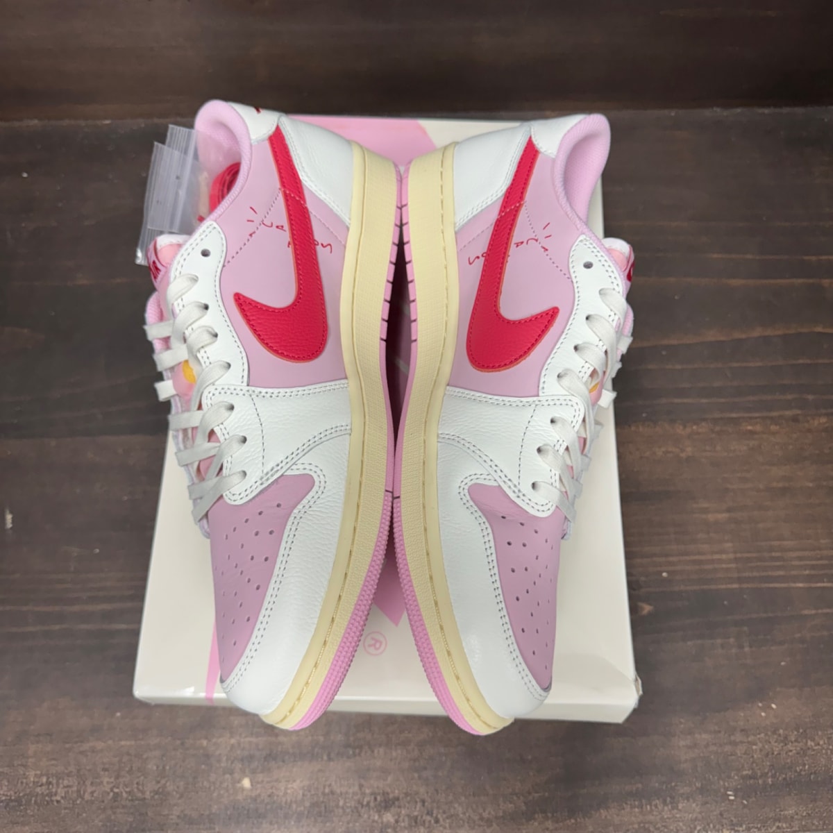Jordan 1 Retro Low OG SP Travis Scott Sail Tropical Pink Size 12.5 (Pre-Owned)