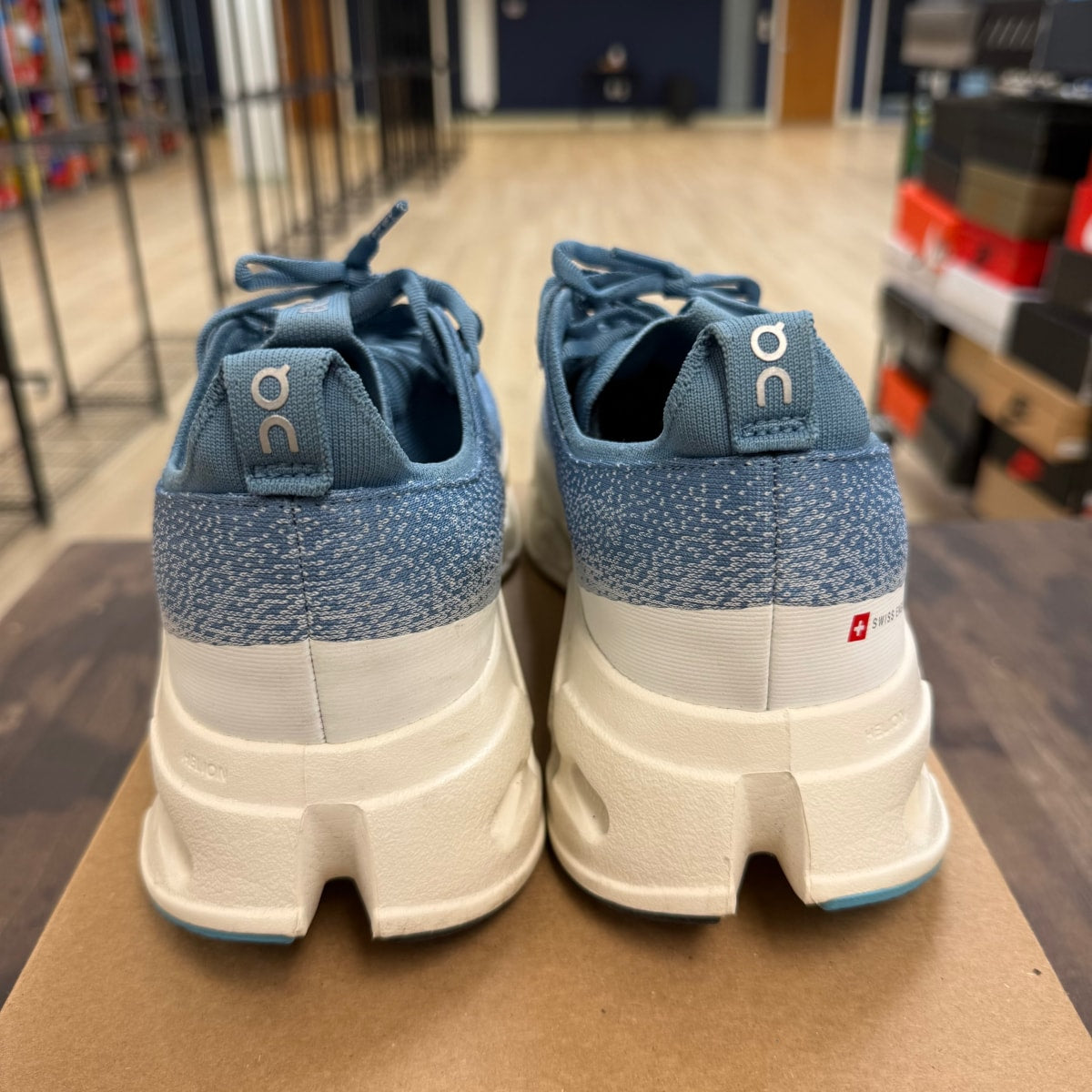 On Running Cloudsurfer Max Dust Ivory Size 10.5 (Pre-Owned) - Image 3