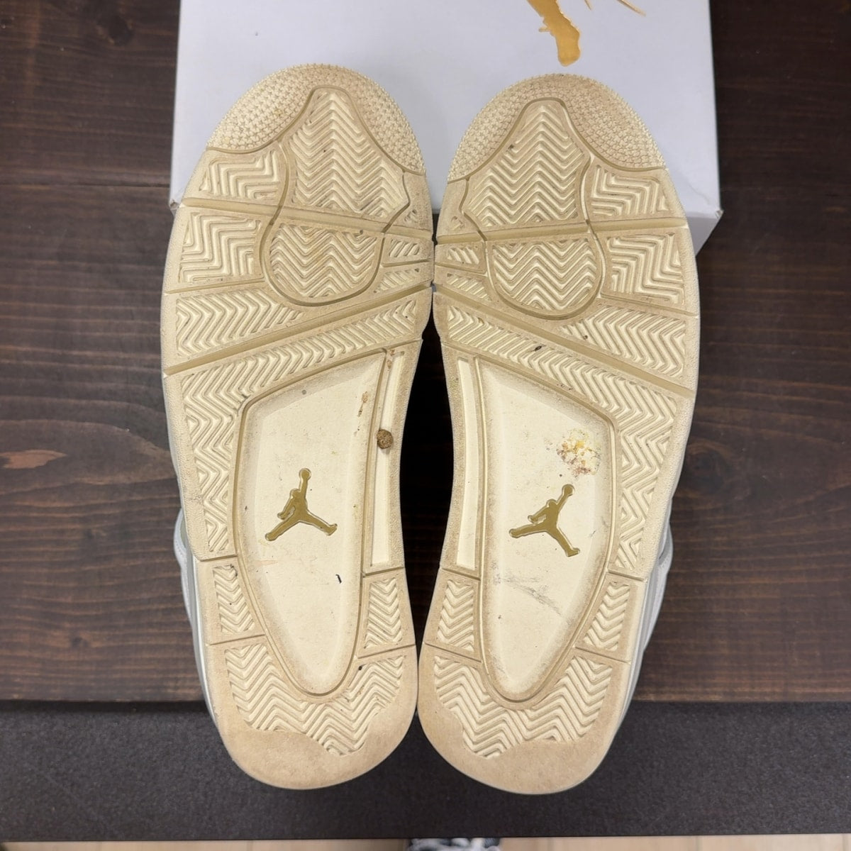 Jordan 4 Retro Metallic Gold (Women's) - Image 8
