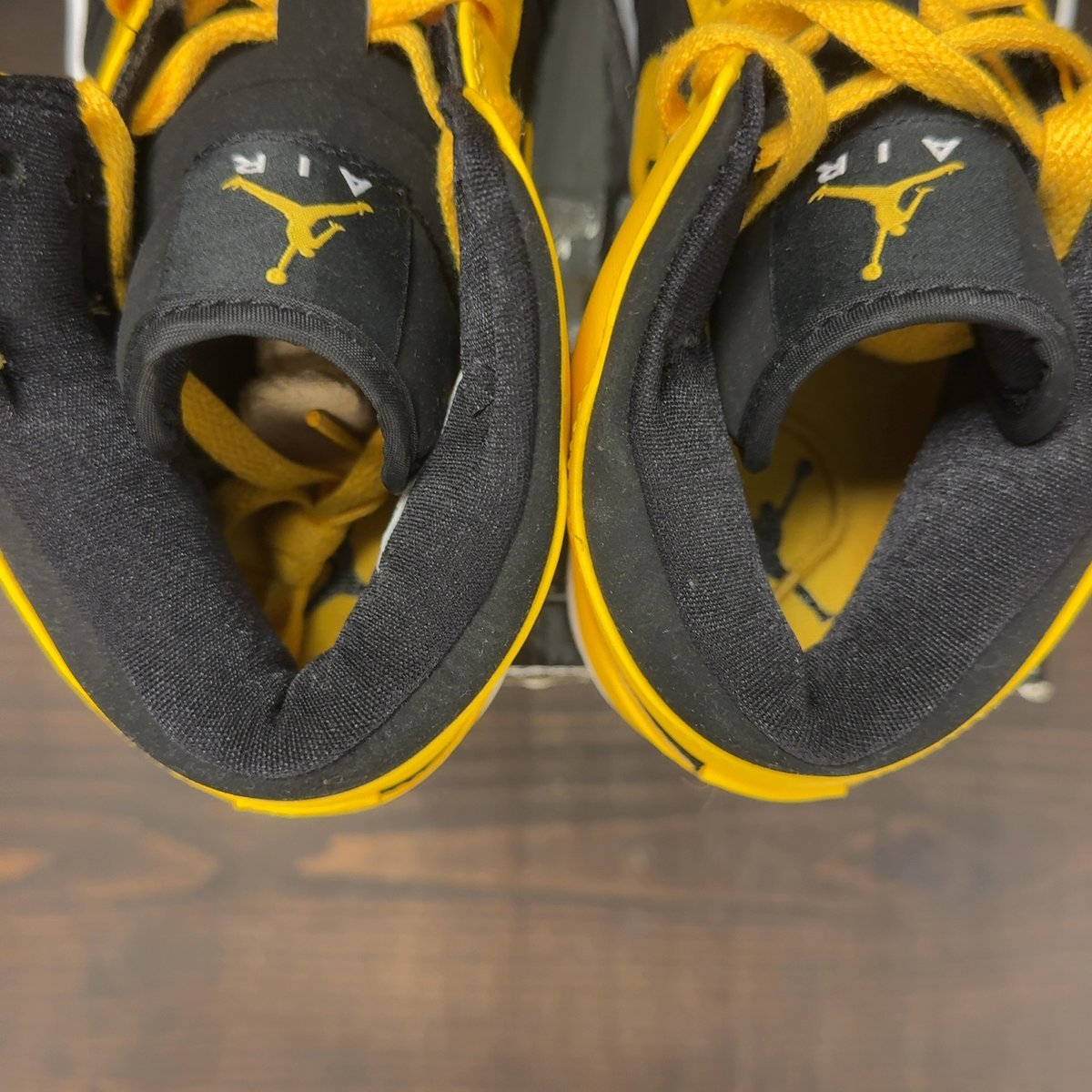 Jordan Beginning Moments Pack 1/1 Size 8.5 - aux