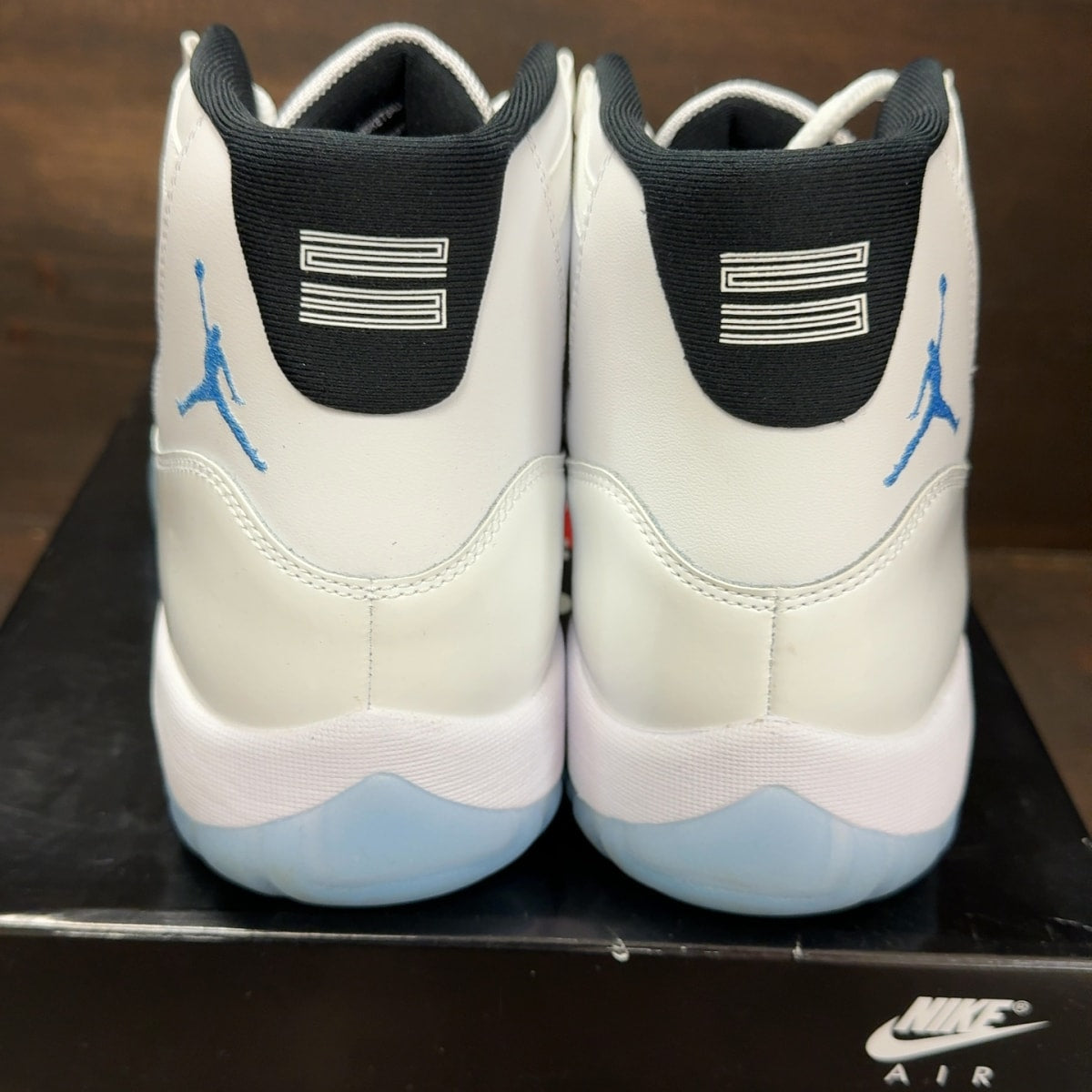 Jordan 11 Retro Legend Blue (2024) - Image 5