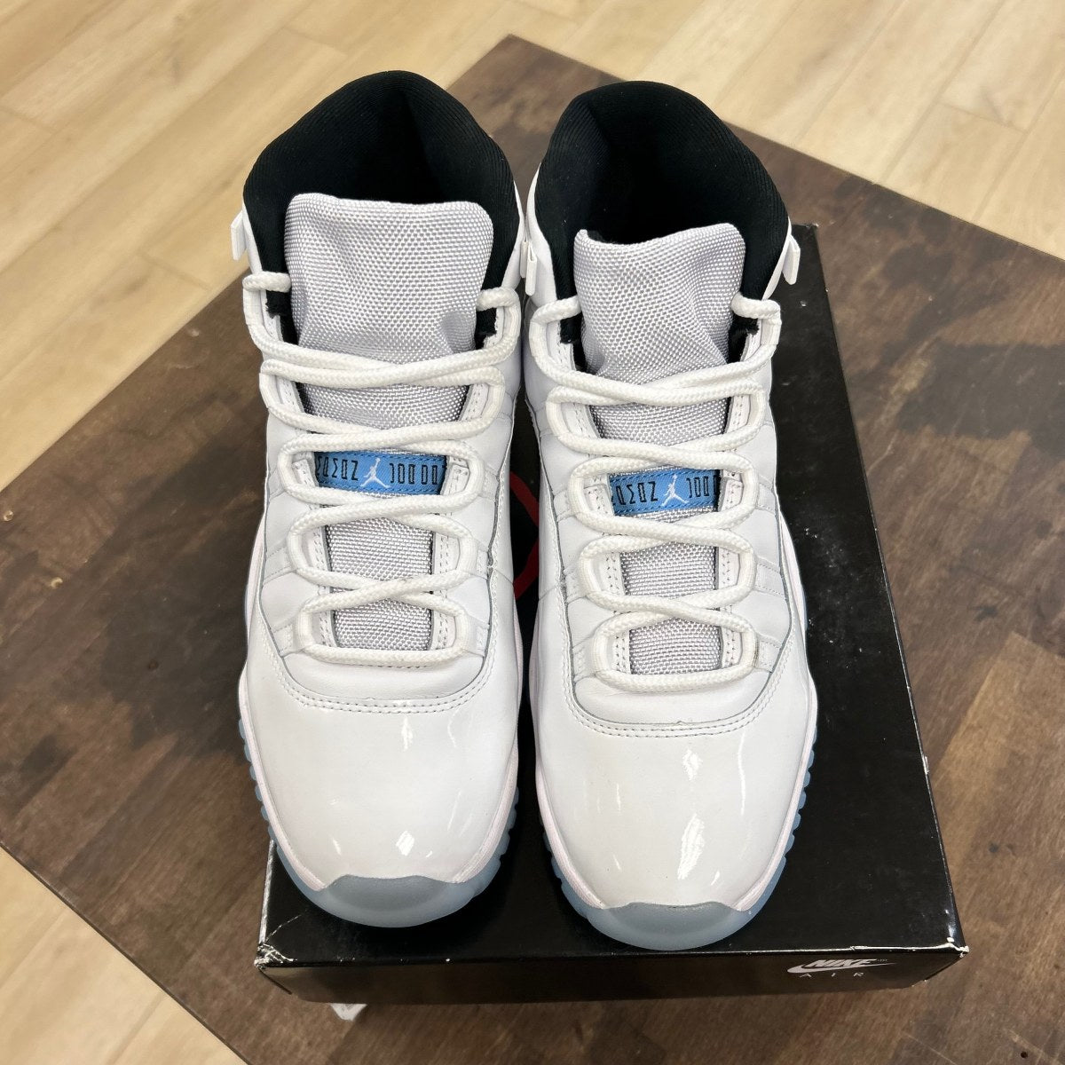 Jordan 11 Retro Legend Blue (2024) - Image 2